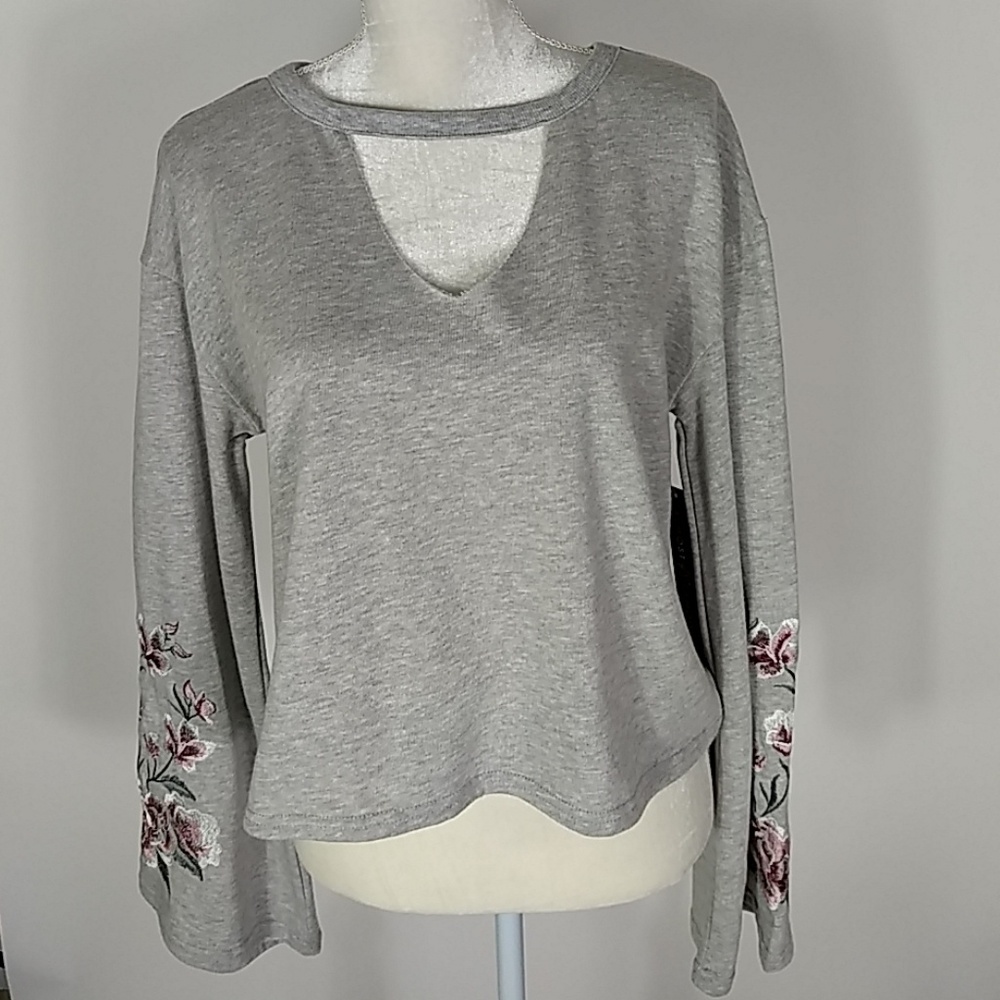 Brand New with tag long sleeve with embroidery top - Picture 1 of 7